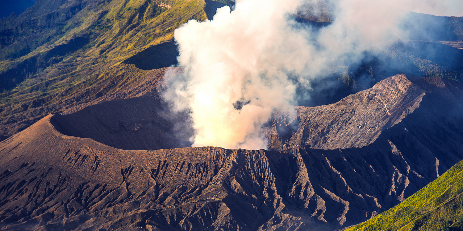 Вулкан горы Бромо на горе Пенаньякан, Восточная Ява