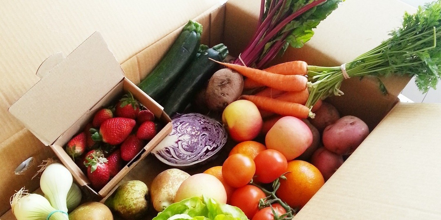 овощи в коробке
