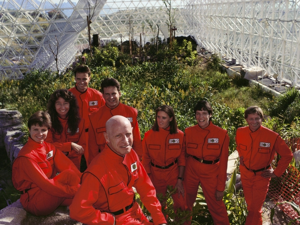 участники космического эксперимента в Биосфере-2