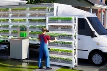 Электрогрузовик переделанный в гидропонную ферму