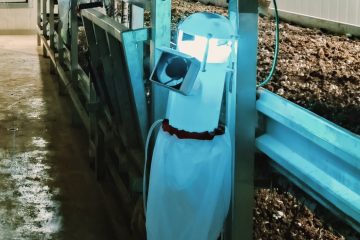 Устройство для борьбы с насекомыми на ферме по выращиванию шампиньонов